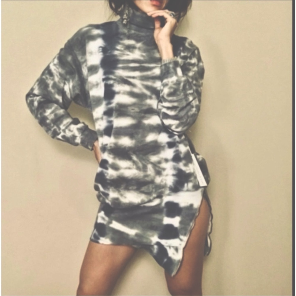 Young Fabulous & Broke Zip Tie Dye Turtleneck Mini Dress. Size XS. NWT.